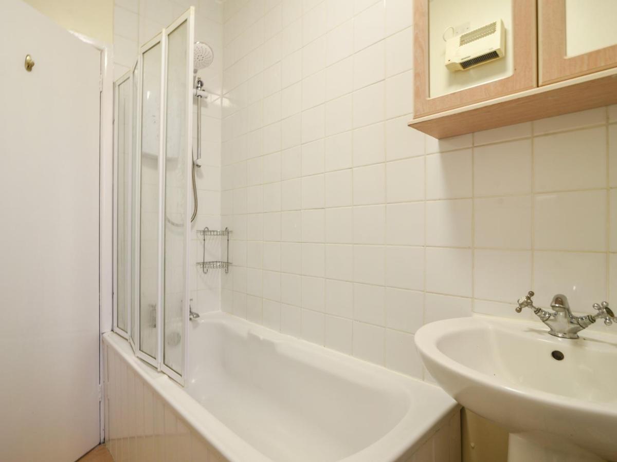 Flat 3, St Agnes House Apartment Лайм Риджис Екстериор снимка